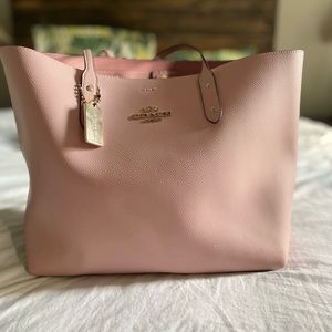 Coach tote pink bag
